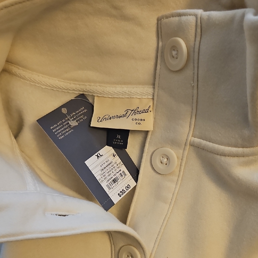 Universal Thread Off-White Button-Up Top NWT - image 1